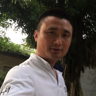 老丑男 