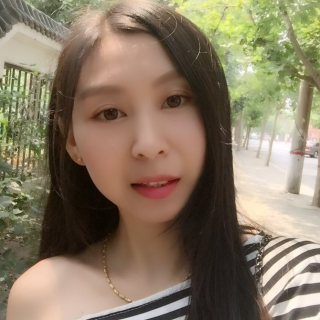 女生成熟稳重侧面头像