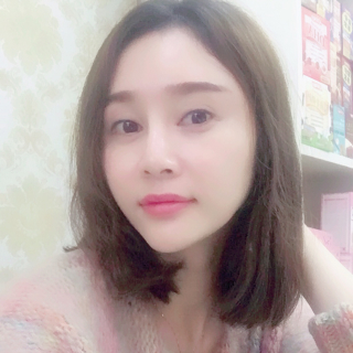 派派女人头像成熟稳重
