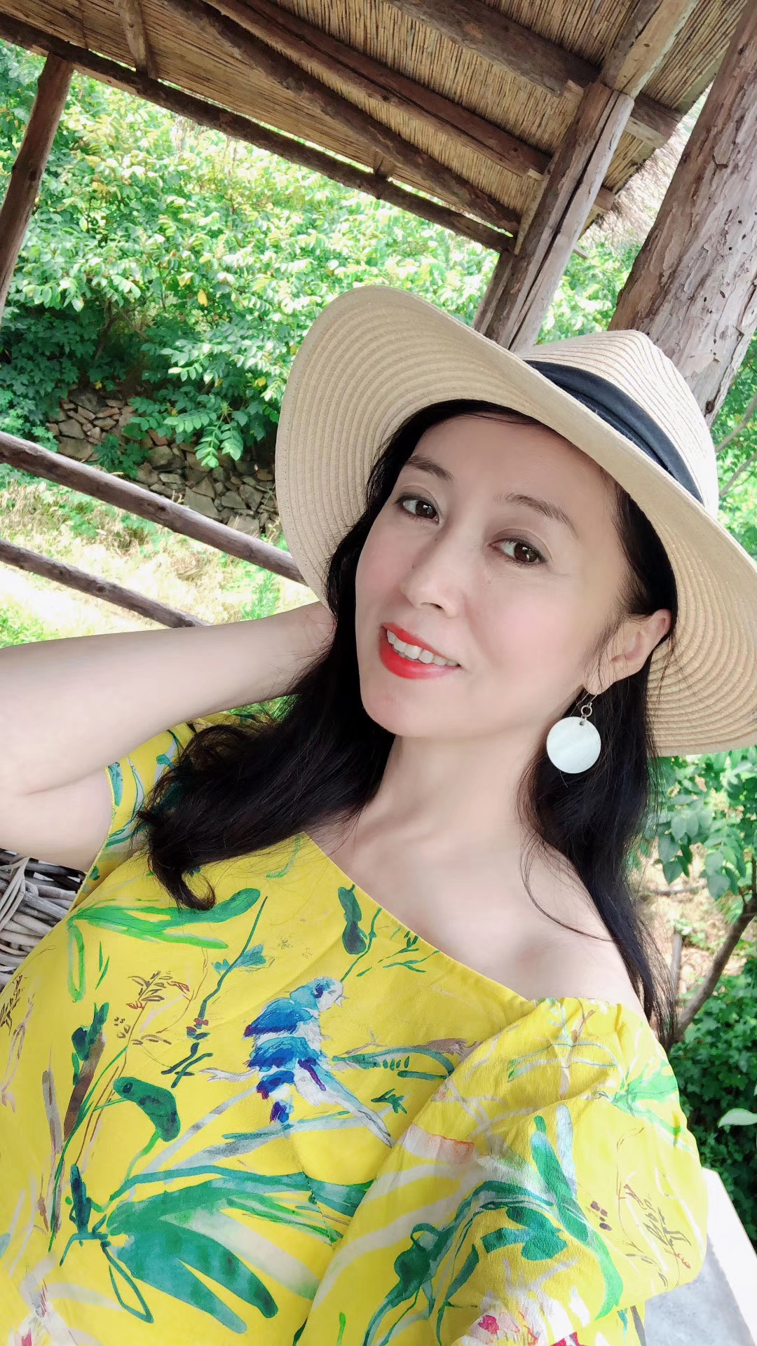 "会员11034660"的交友主页,女,41岁,离异单身,工作在北京东城 - 东城